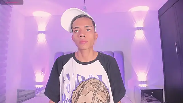 candyandmarilyn online show from September 12, 8:52 pm