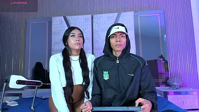 candyandmarilyn online show from April 17, 9:17 pm