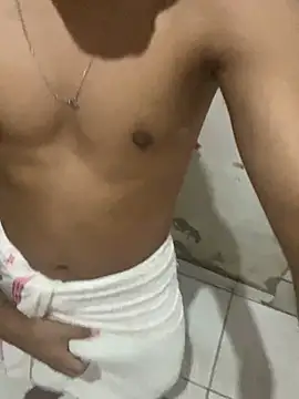 Snapshot of hiaguexxx chatting on March 20, 10:54 am hiaguexxx online show from March 20, 10:54 am