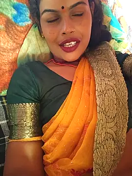 Snapshot of Eshna_Dabral chatting on November 3, 9:57 am Eshna Dabral online show from November 3, 9:57 am