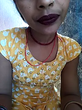 Snapshot of Eshna_Dabral chatting on December 1, 3:07 am Eshna Dabral online show from December 1, 3:07 am