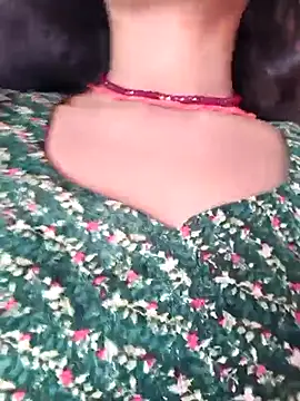 Snapshot of Eshna_Dabral chatting on November 10, 3:22 am Eshna Dabral online show from November 10, 3:22 am