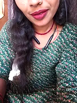 Snapshot of Eshna_Dabral chatting on November 6, 3:43 am Eshna Dabral online show from November 6, 3:43 am