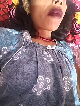 Snapshot of Eshna_Dabral chatting on October 25, 3:06 am Eshna Dabral online show from October 25, 3:06 am