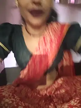 Snapshot of Eshna_Dabral chatting on October 4, 3:35 pm Eshna Dabral online show from October 4, 3:35 pm