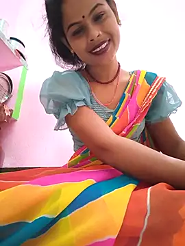 Snapshot of Eshna_Dabral chatting on October 27, 1:39 am Eshna Dabral online show from October 27, 1:39 am