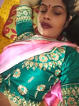 Snapshot of Eshna_Dabral chatting on October 14, 3:34 pm Eshna Dabral online show from October 14, 3:34 pm