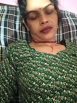 Snapshot of Eshna_Dabral chatting on November 2, 4:12 pm Eshna Dabral online show from November 2, 4:12 pm