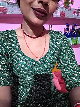 Snapshot of Eshna_Dabral chatting on November 15, 5:17 pm Eshna Dabral online show from November 15, 5:17 pm