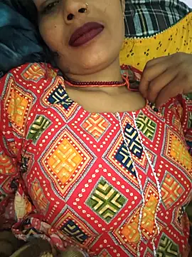 Snapshot of Eshna_Dabral chatting on November 20, 3:56 pm Eshna Dabral online show from November 20, 3:56 pm