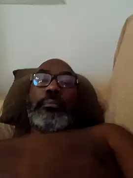 Bigmaumau54 online show from December 18, 1:11 am