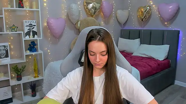 MelanieAlves online show from February 13, 11:27 pm