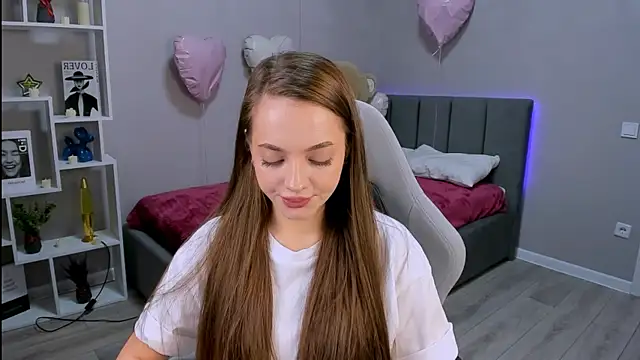 MelanieAlves online show from March 26, 2:48 pm