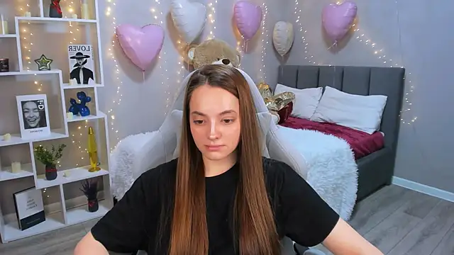 MelanieAlves online show from February 22, 1:24 pm