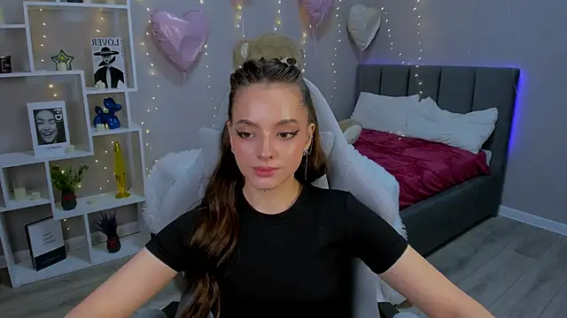 MelanieAlves online show from March 12, 6:01 pm