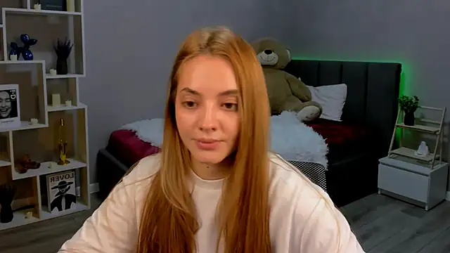 MelanieAlves online show from November 12, 6:23 pm