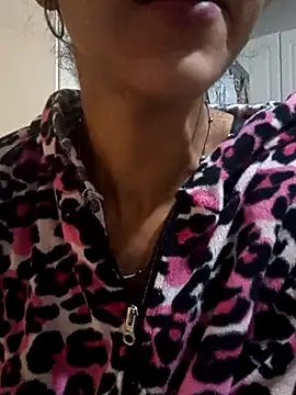 Camilitah online show from March 8, 2:31 pm