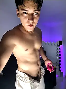 THE LITTLE LIAM online show from October 8, 11:49 pm