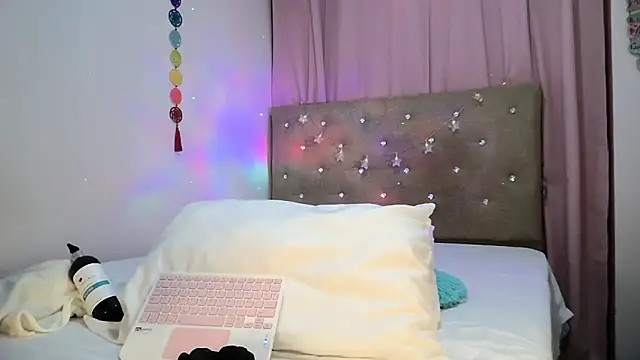 sofia8428 online show from April 2, 2:46 pm