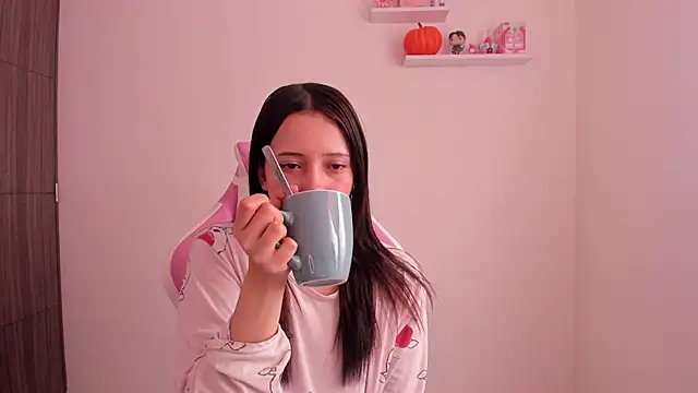 Snapshot of ImBunnyNova chatting on November 11, 2:12 pm ImBunnyNova online show from November 11, 2:12 pm