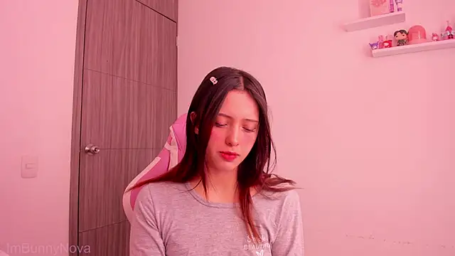ImBunnyNova online show from May 10, 3:25 pm