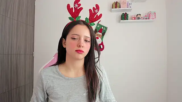 Snapshot of ImBunnyNova chatting on December 16, 1:26 pm ImBunnyNova online show from December 16, 1:26 pm