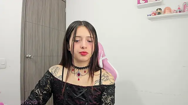 Snapshot of ImBunnyNova chatting on July 5, 12:37 am ImBunnyNova online show from July 5, 12:37 am