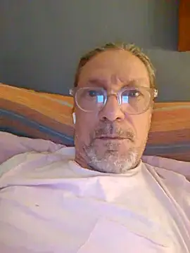 Deddyitalia3p online show from October 9, 9:59 pm