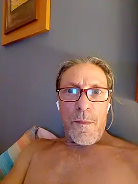 Deddyitalia3p online show from September 17, 9:28 pm