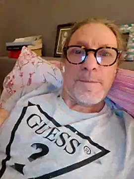 Deddyitalia3p online show from November 29, 8:31 pm