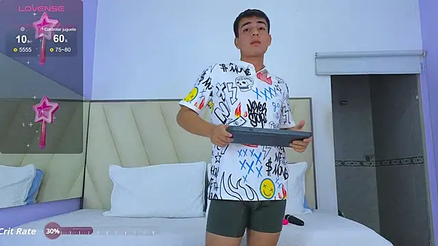 Hotboy21  online show from November 28, 3:39 am