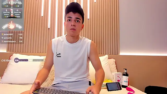 Snapshot of Hotboy21_ chatting on March 20, 1:26 pm Hotboy21 online show from March 20, 1:26 pm