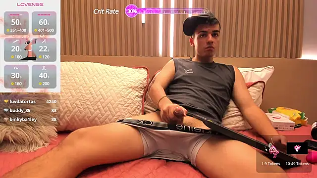 Snapshot of Hotboy21_ chatting on March 21, 4:18 pm Hotboy21 online show from March 21, 4:18 pm