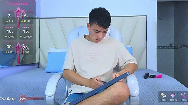 Hotboy21  online show from November 21, 3:38 am