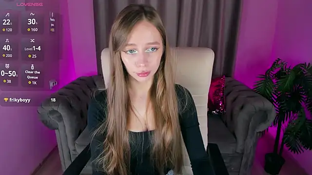 Amy Waynee online show from November 28, 4:18 pm