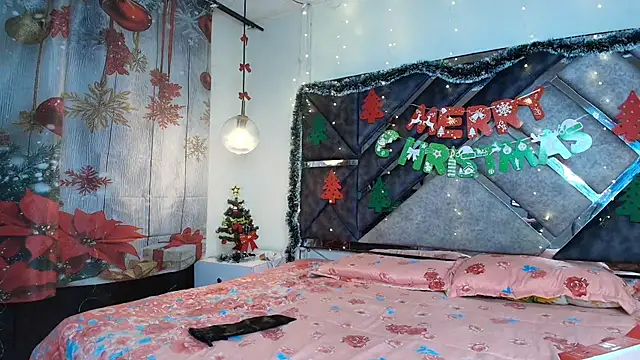 lovehotpink online show from December 14, 3:24 am