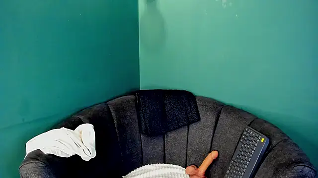 Elaine87  online show from October 14, 8:15 am