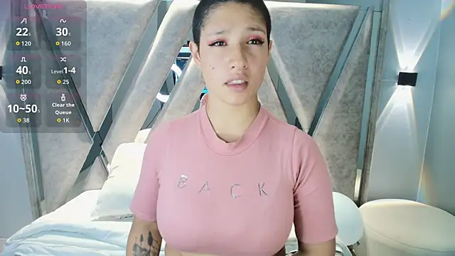 Elaine87  online show from September 22, 7:31 pm