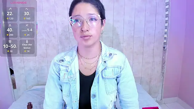 Elaine87  online show from October 27, 9:05 pm