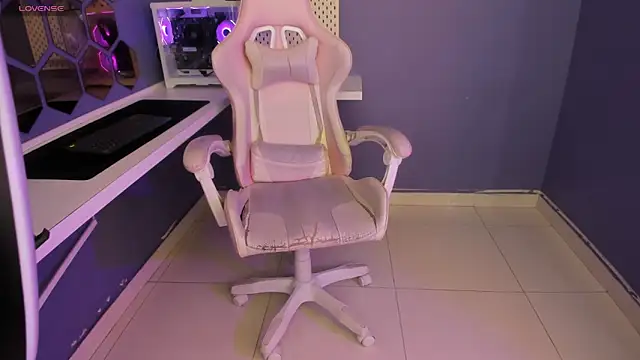 Elaine87  online show from September 15, 7:14 pm