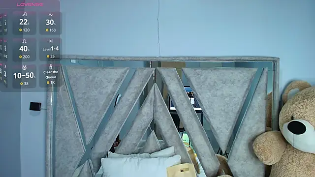 Elaine87  online show from September 25, 10:49 pm