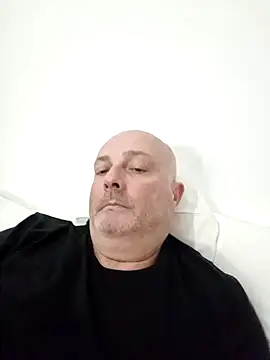 Alexis Bull online show from March 5, 10:12 am