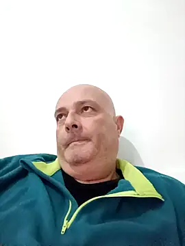 Alexis Bull online show from November 2, 4:45 pm