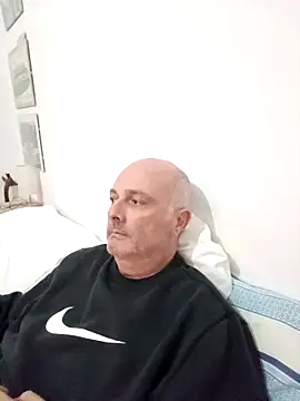 Alexis Bull online show from November 26, 5:57 pm