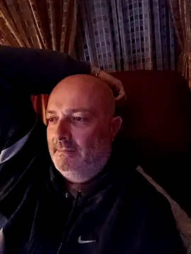 Snapshot of Alexis_Bull chatting on October 18, 10:23 pm Alexis Bull online show from October 18, 10:23 pm