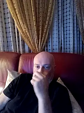 Snapshot of Alexis_Bull chatting on October 19, 10:01 pm Alexis Bull online show from October 19, 10:01 pm