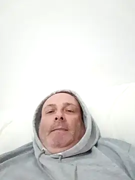 Alexis Bull online show from February 11, 3:01 pm