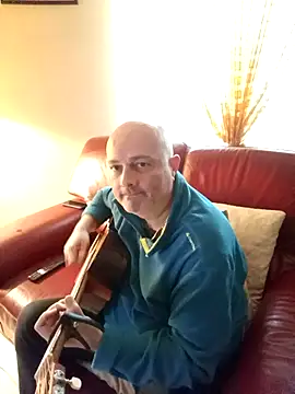 Alexis Bull online show from November 18, 2:09 pm