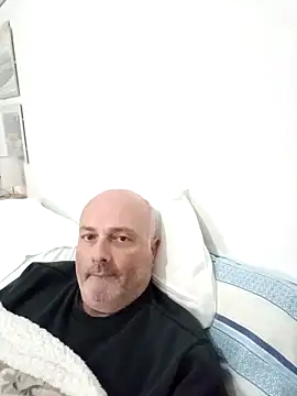 Alexis Bull online show from November 28, 6:08 pm