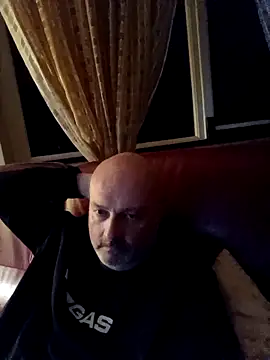 Alexis Bull online show from March 11, 11:43 pm